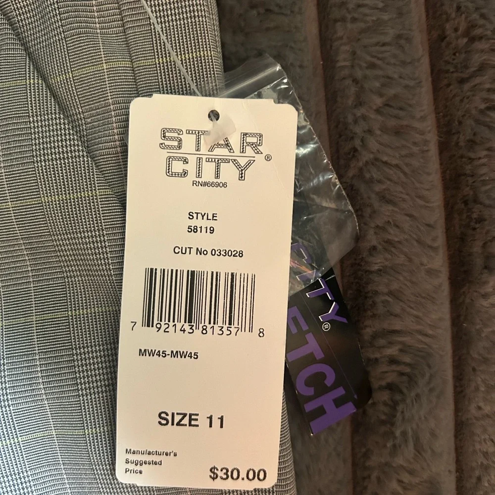 Star City Grey and White Checkered Crop Pants - Picture 2 of 5